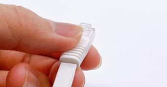 【図でわかる】中継機の有線接続は意味がない？有線でつなぐときのポイント